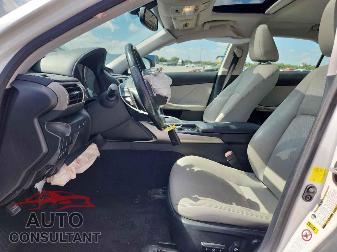 LEXUS IS 2014 - JTHBF1D26E5016625