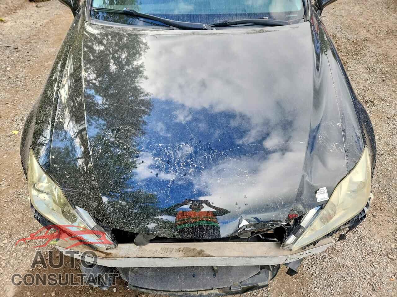 LEXUS IS 2011 - JTHCF5C26B2035122