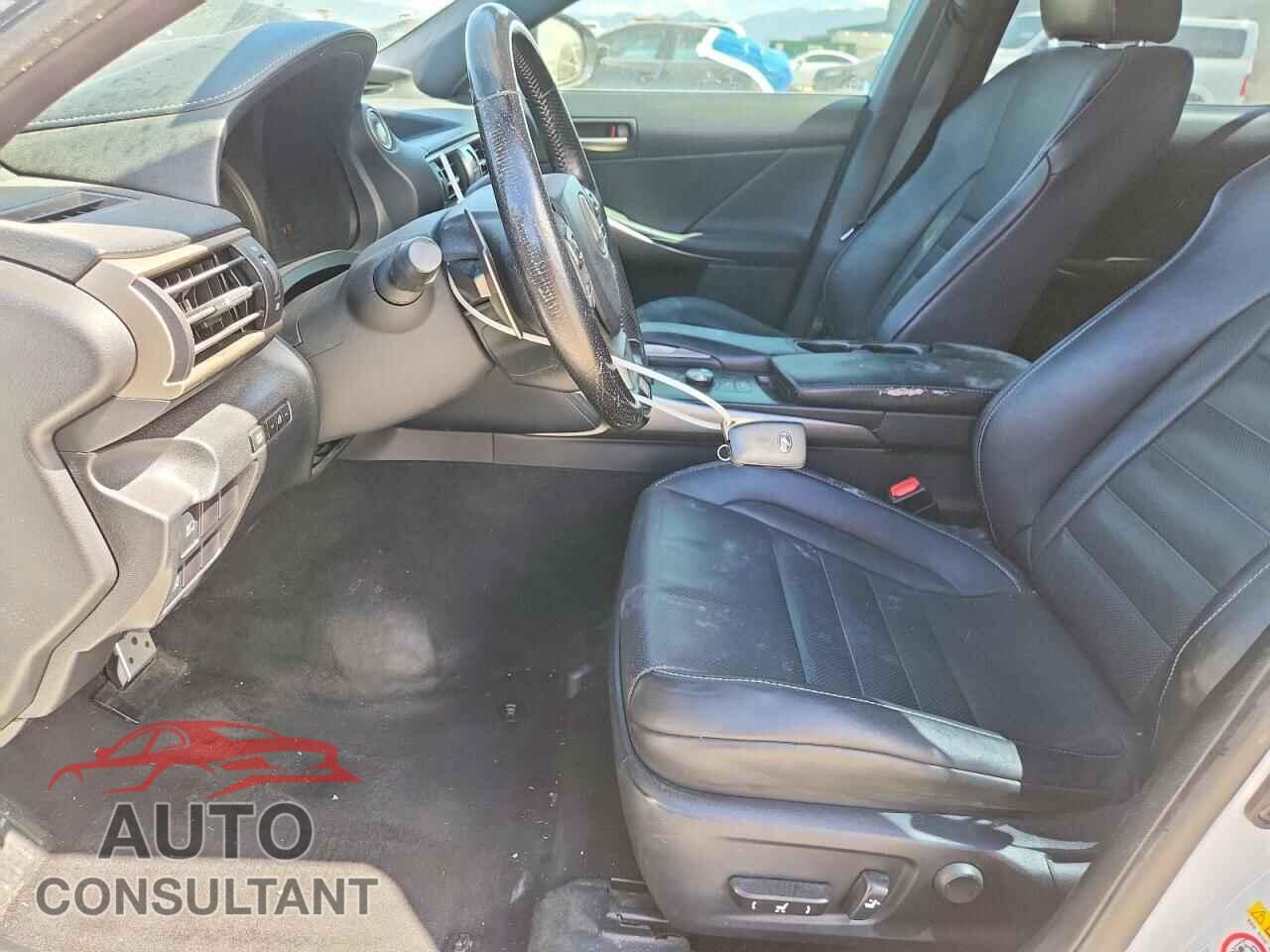 LEXUS IS 2017 - JTHCM1D23H5023563