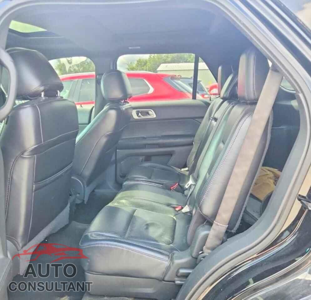 FORD EXPLORER 2011 - 1FMHK8F81BGA83436