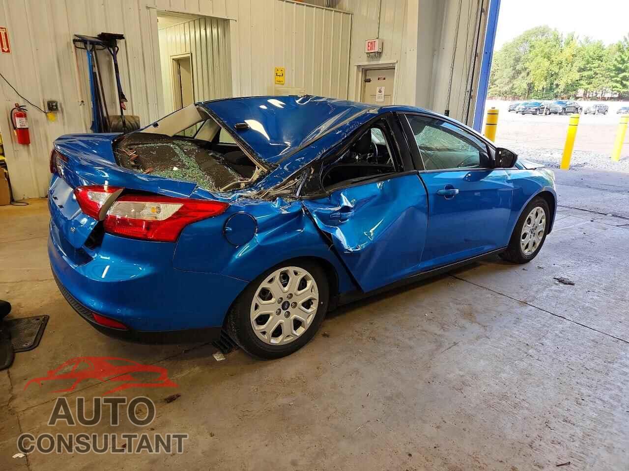FORD FOCUS 2012 - 1FAHP3F27CL220477