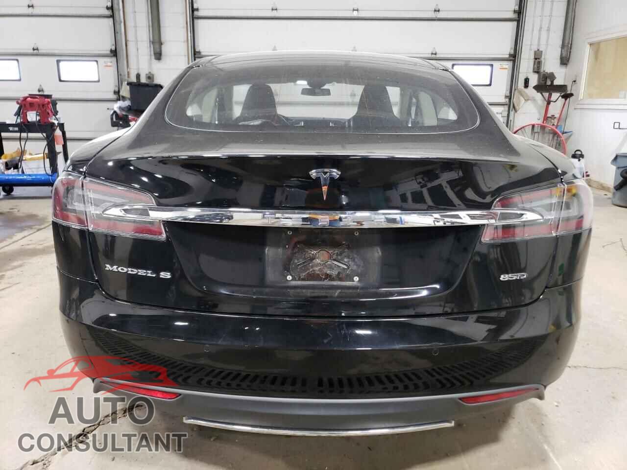 TESLA MODEL S 2015 - 5YJSA1H2XFFP74879