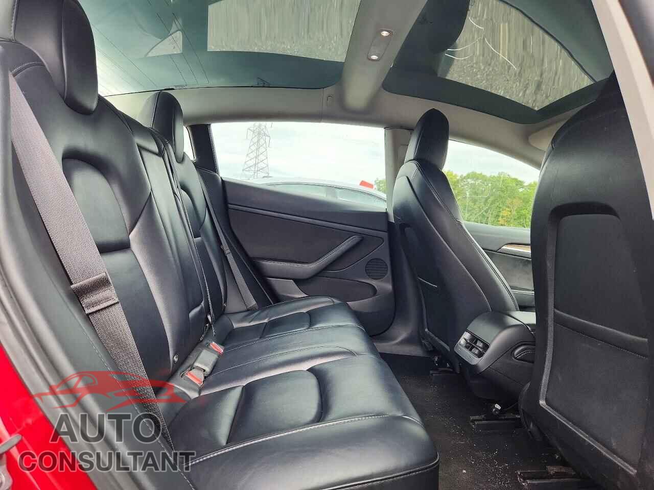 TESLA MODEL 3 2022 - 5YJ3E1EA0NF290786