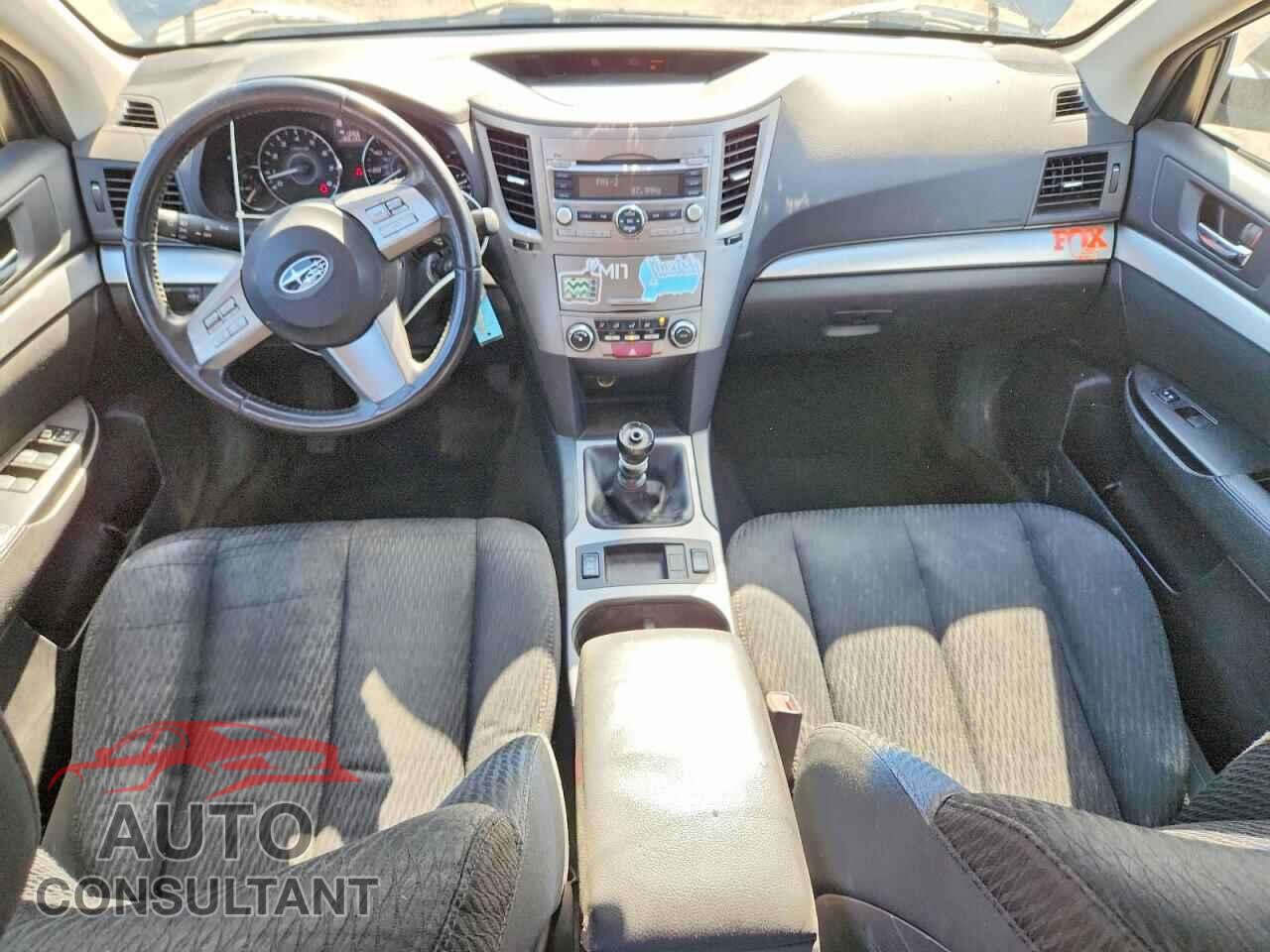 SUBARU OUTBACK 2011 - 4S4BRBCC7B1415101