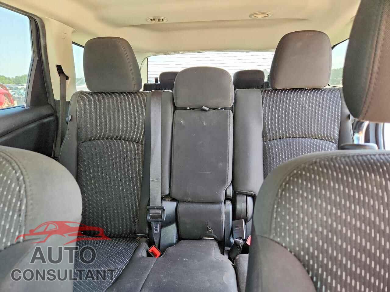 DODGE JOURNEY 2018 - 3C4PDCAB7JT242003