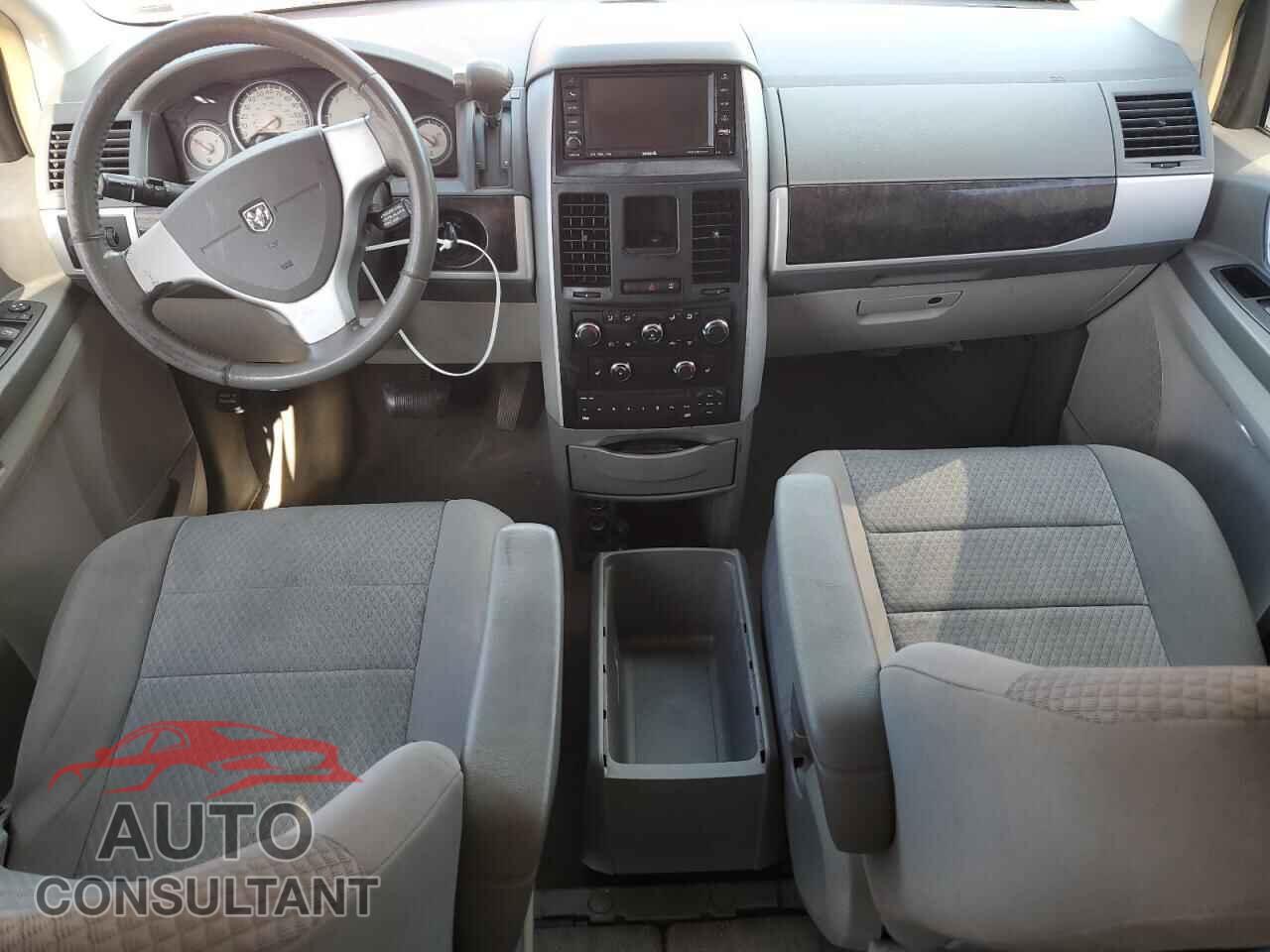 DODGE CARAVAN 2010 - 2D4RN5DX5AR125907