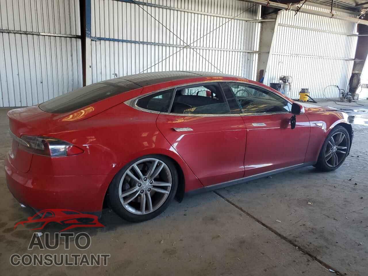 TESLA MODEL S 2015 - 5YJSA4H24FFP73065