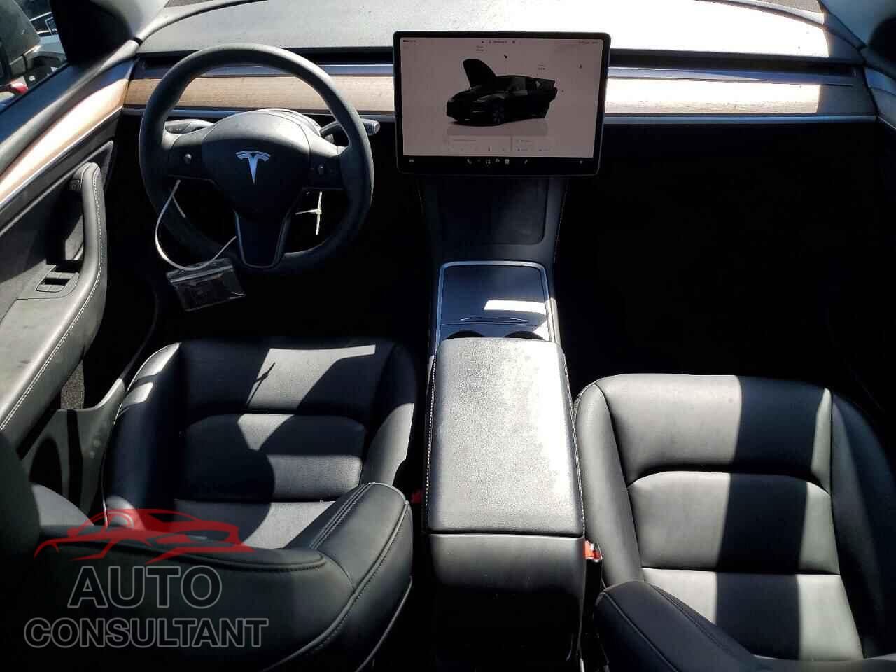 TESLA MODEL Y 2024 - 7SAYGDED8RF123452