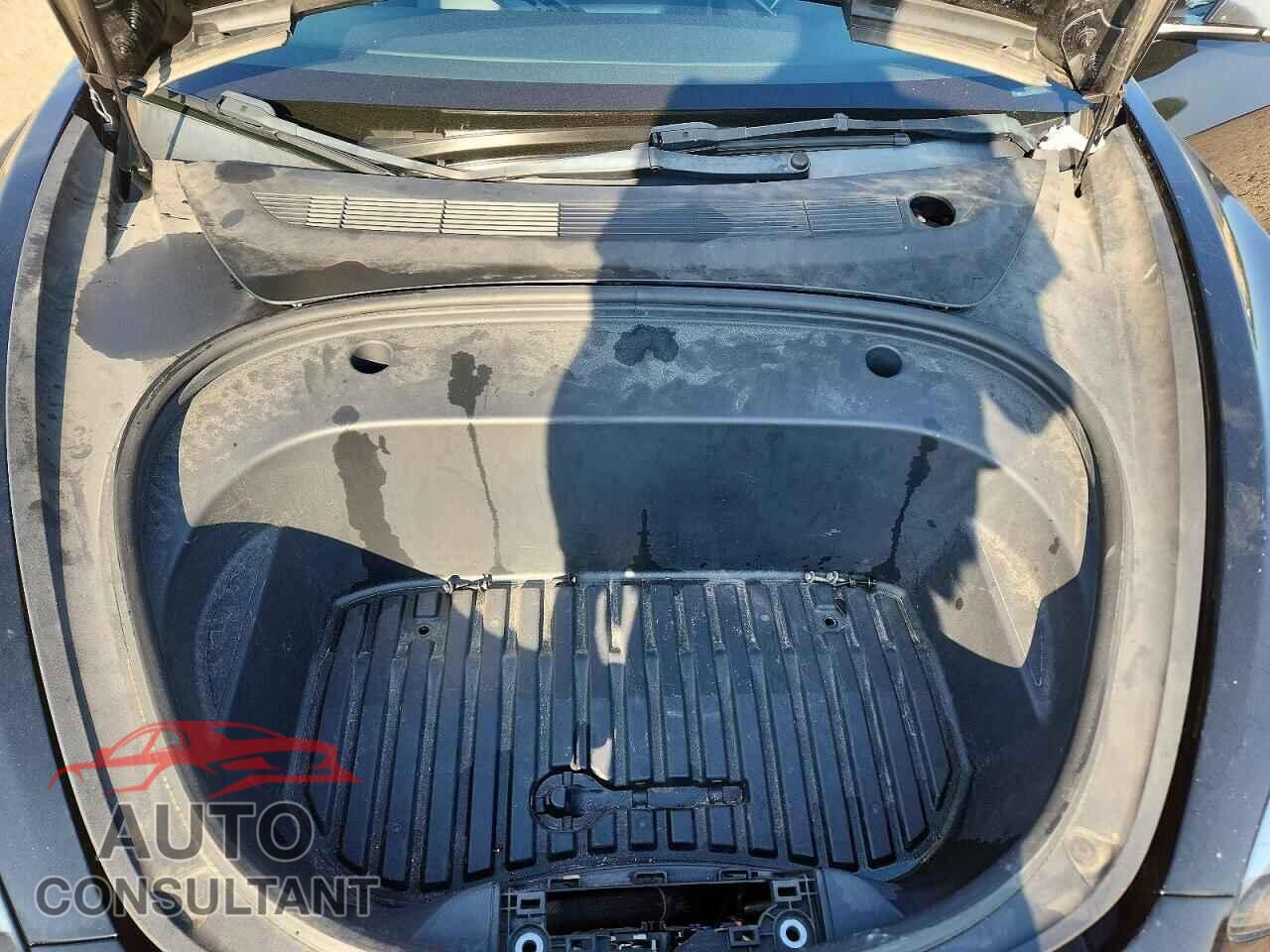 TESLA MODEL 3 2023 - 5YJ3E1EA1PF437149