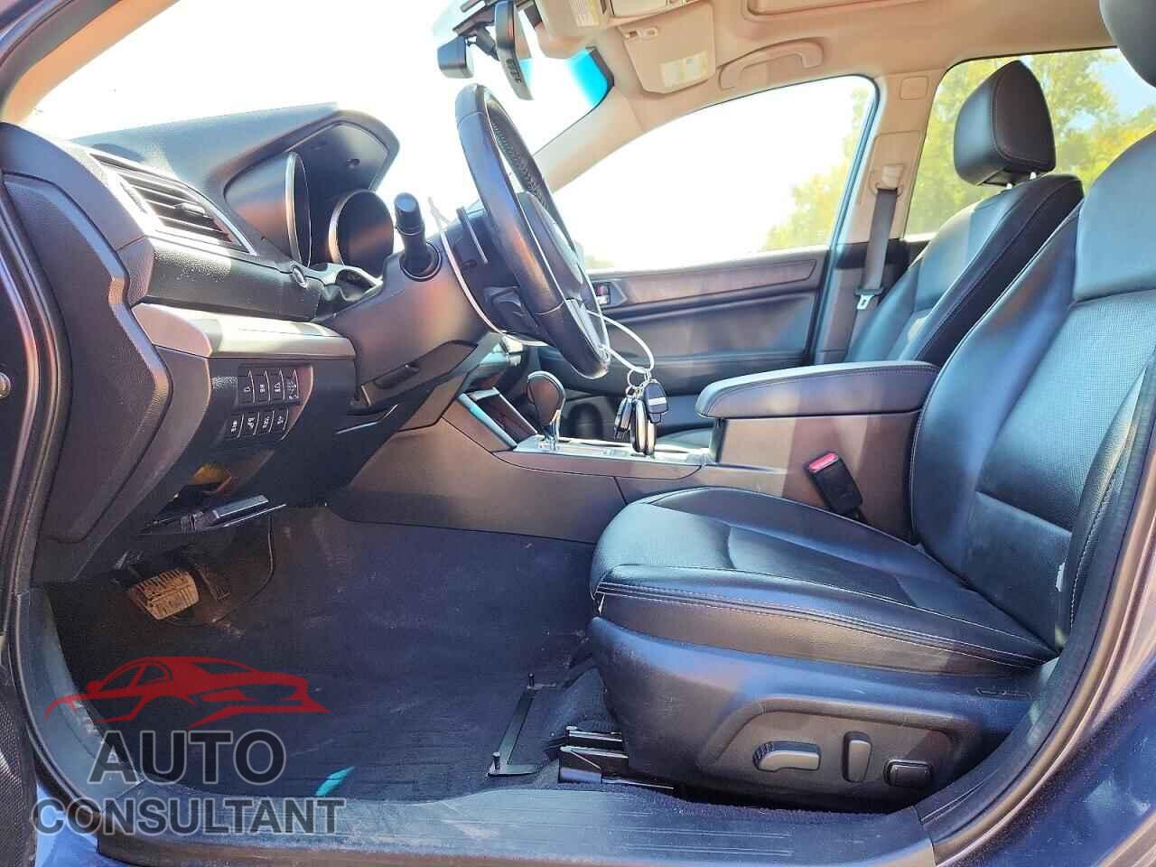 SUBARU OUTBACK 2017 - 4S4BSENC7H3298863