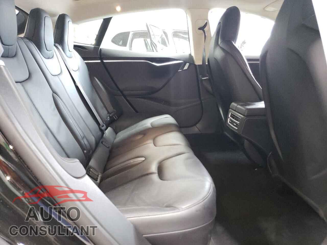 TESLA MODEL S 2015 - 5YJSA1H2XFFP74879