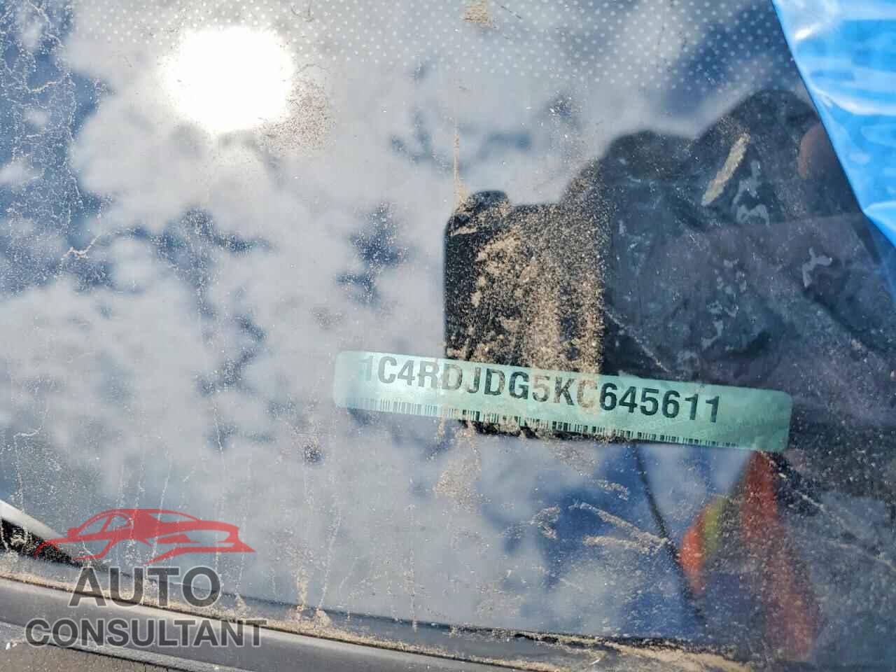 DODGE DURANGO 2019 - 1C4RDJDG5KC645611