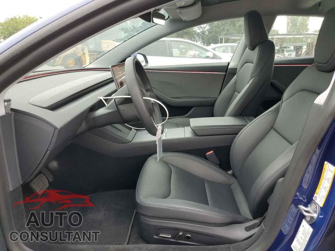 TESLA MODEL 3 2025 - 5YJ3E1EA8SF952402