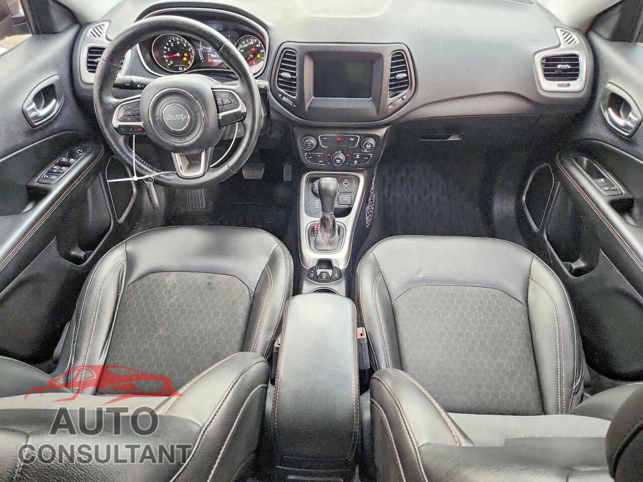 JEEP COMPASS 2019 - 3C4NJDBB0KT654222