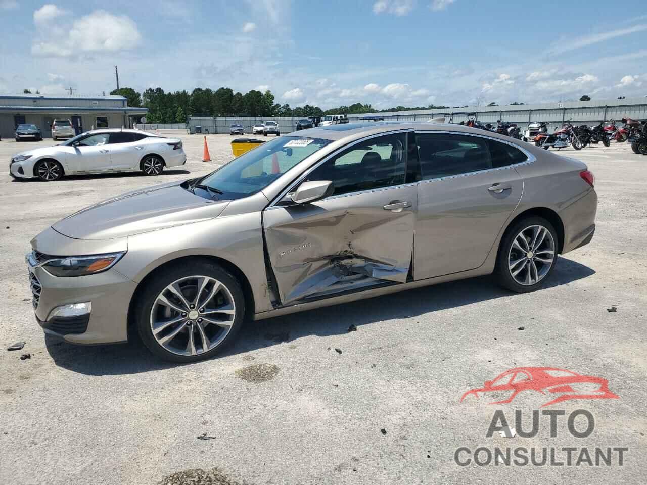 CHEVROLET MALIBU 2022 - 1G1ZD5ST1NF117101