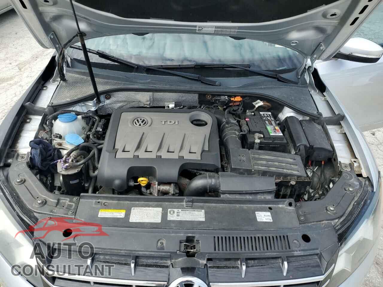 VOLKSWAGEN PASSAT 2014 - 1VWCN7A3XEC004964