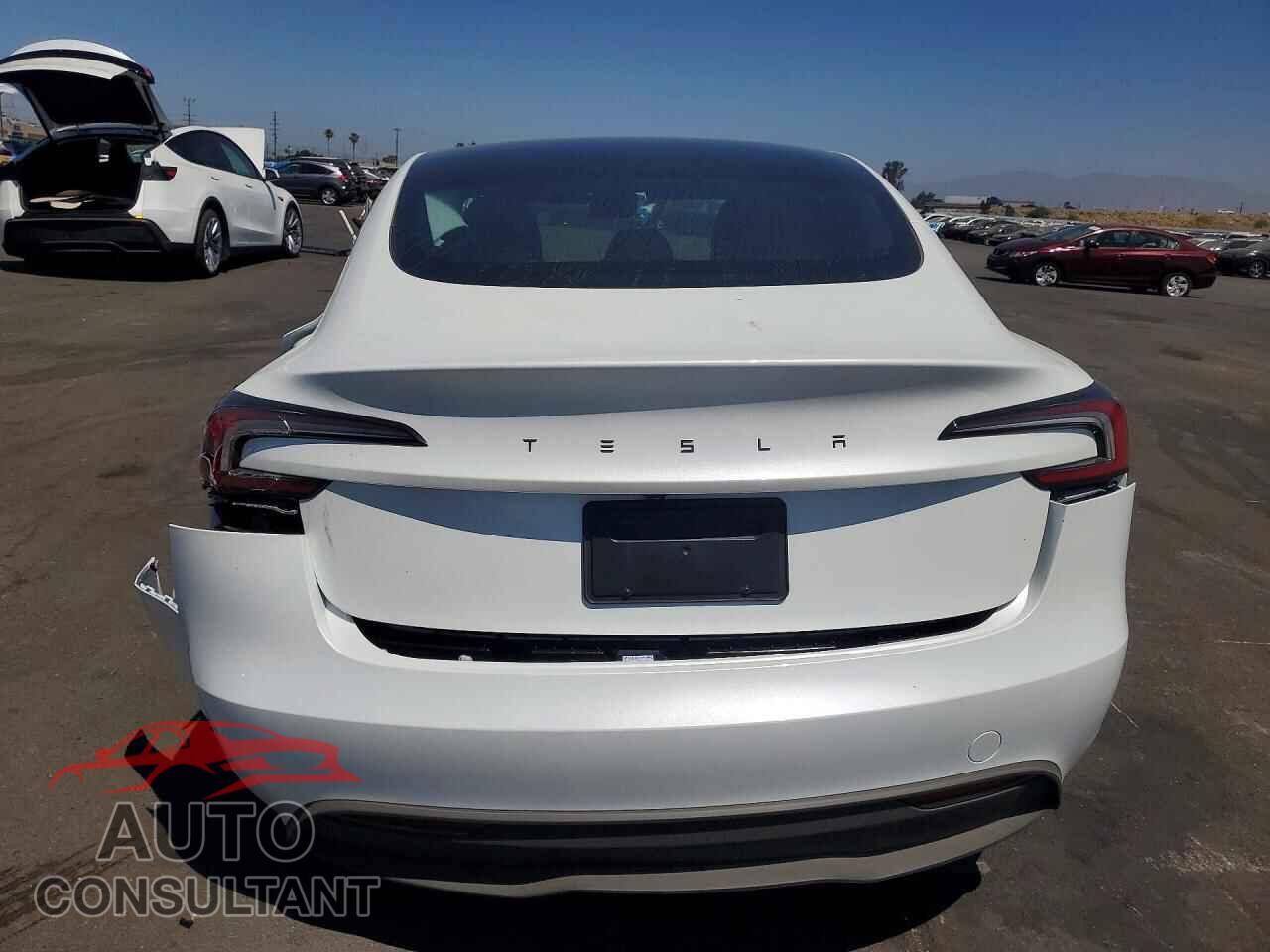 TESLA MODEL 3 2026 - 5YJ3E1EA2TF196289