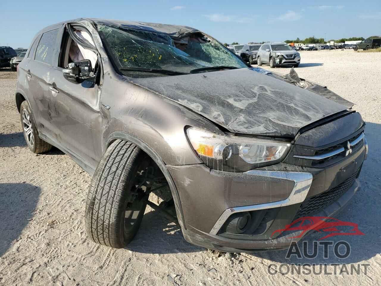 MITSUBISHI OUTLANDER 2018 - JA4AP3AU8JZ009782