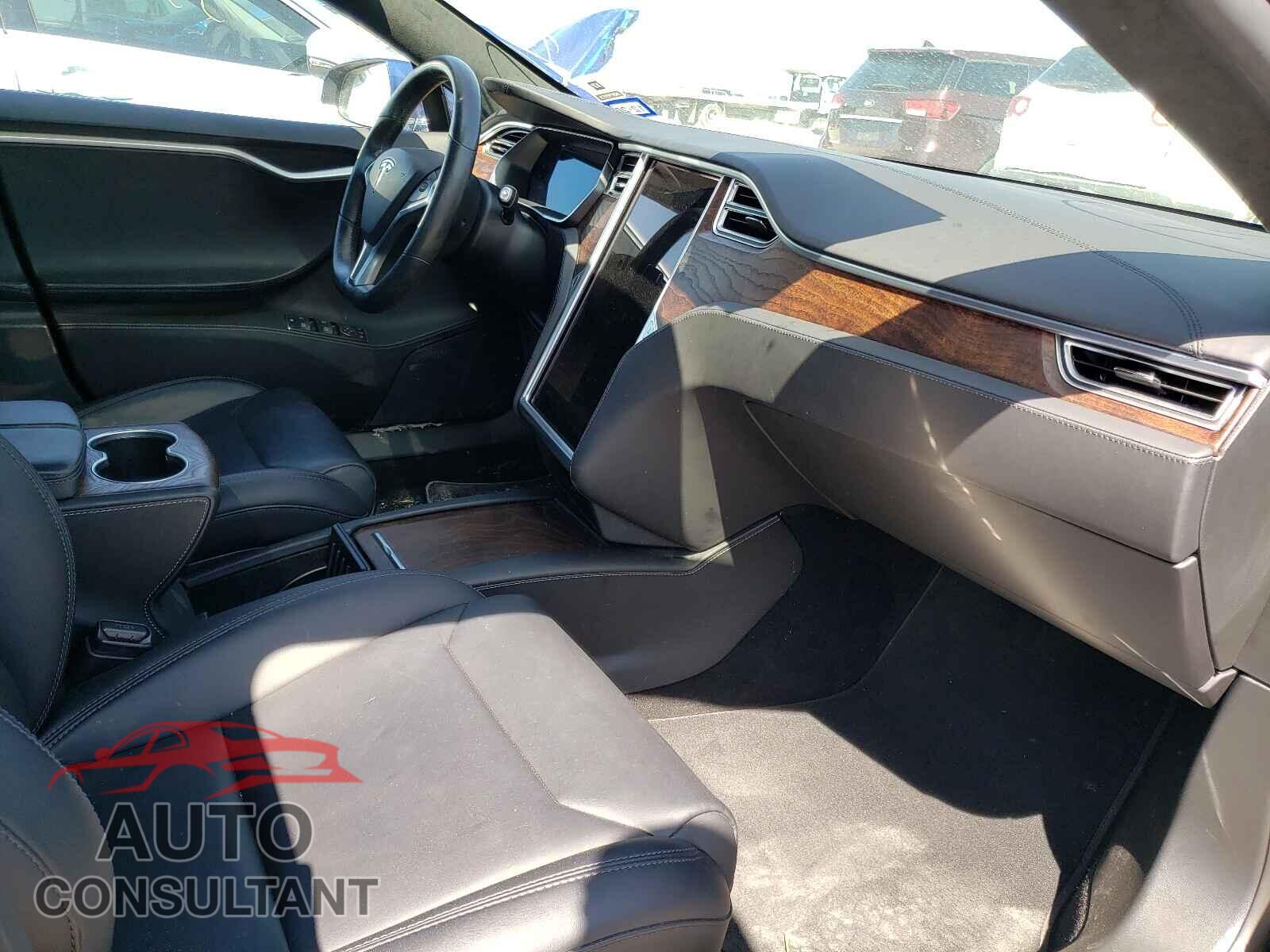 TESLA MODEL S 2017 - 5YJSA1E2XHF217252