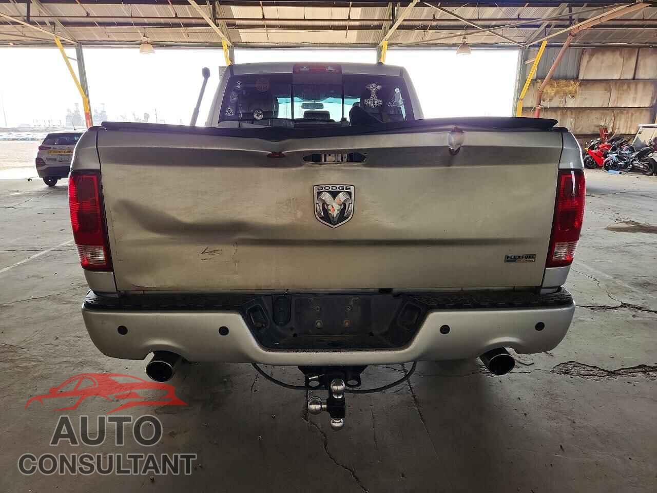DODGE RAM 1500 2012 - 1C6RD7HT3CS187561