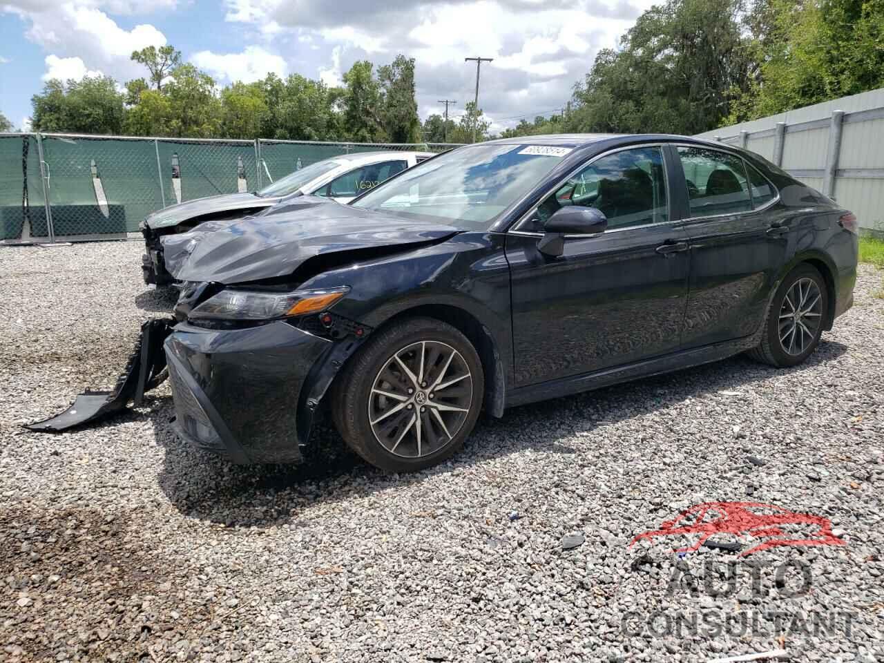 TOYOTA CAMRY 2023 - 4T1G11AK6PU144927