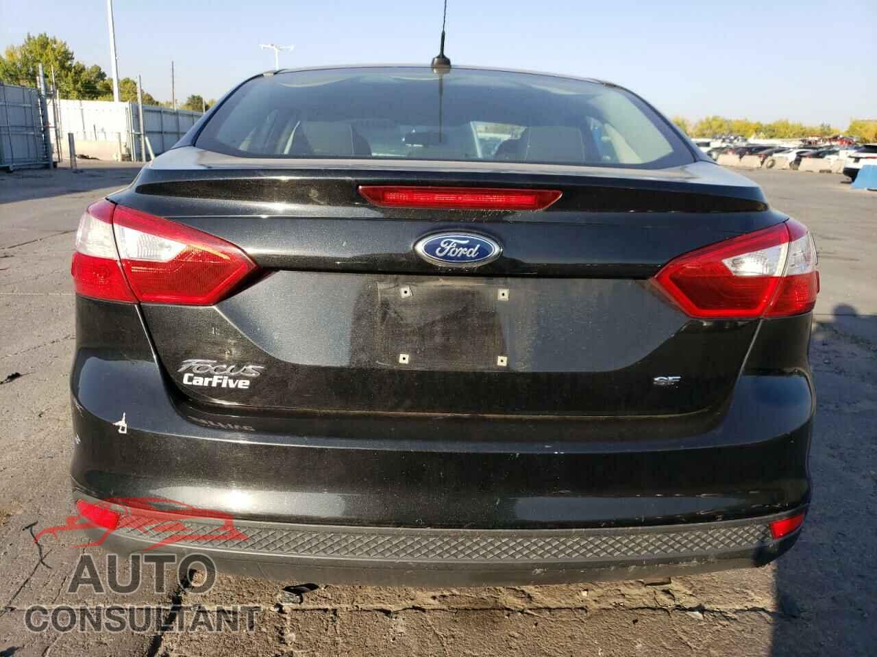 FORD FOCUS 2014 - 1FADP3F2XEL392505