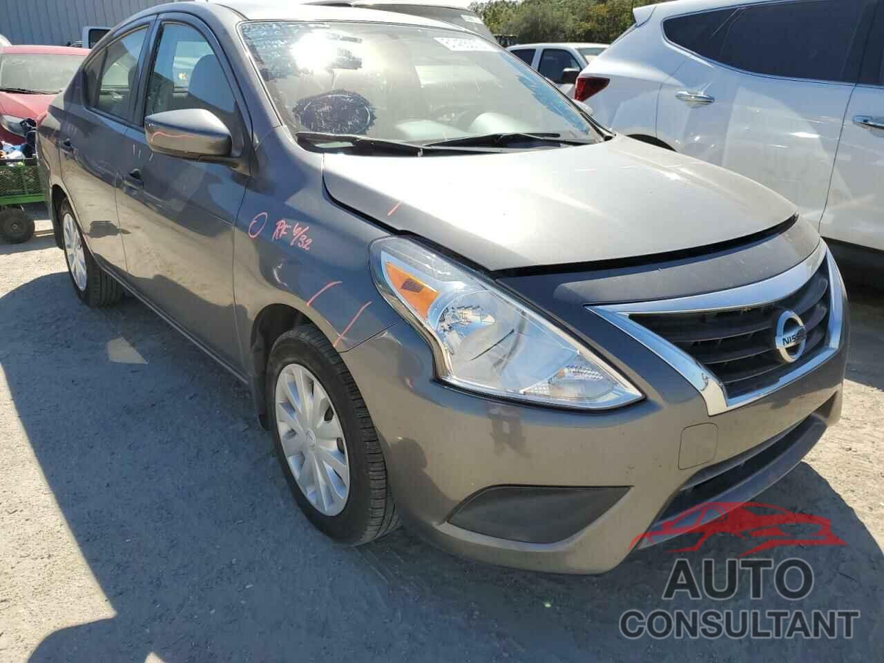 NISSAN VERSA 2018 - 3N1CN7AP9JL818465