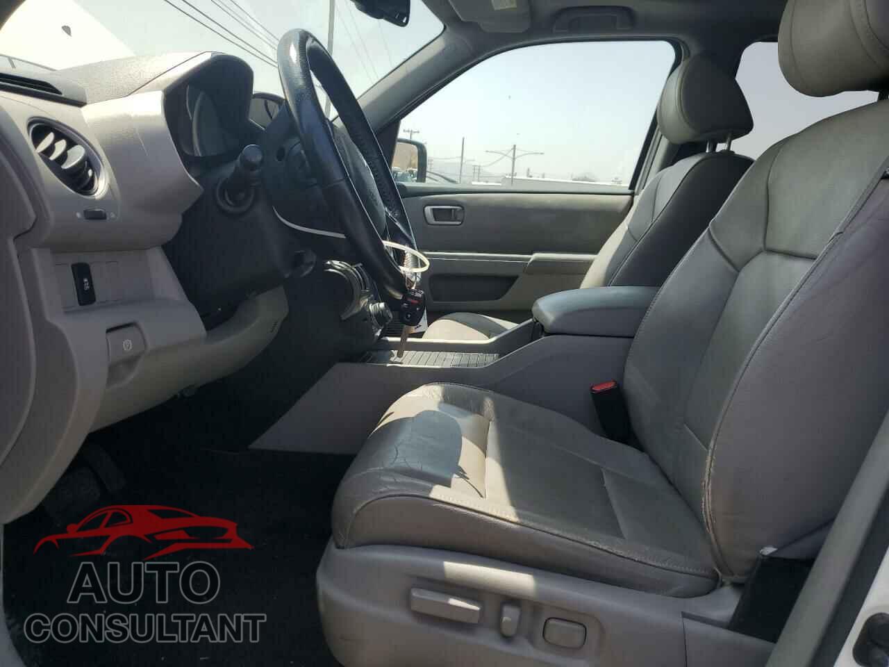 HONDA PILOT 2013 - 5FNYF3H72DB003915