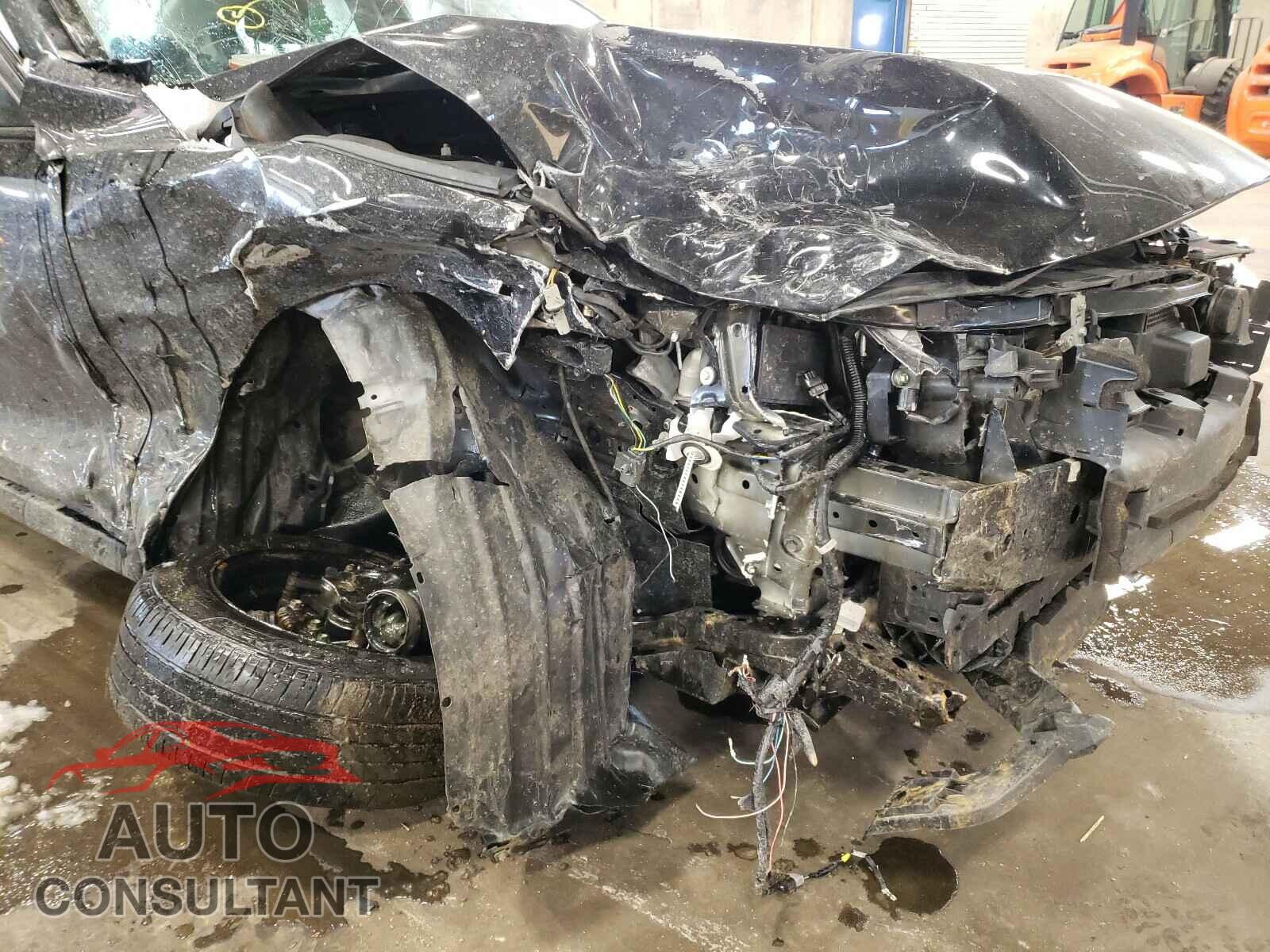 MAZDA 3 2018 - 3MZBN1U72JM210439