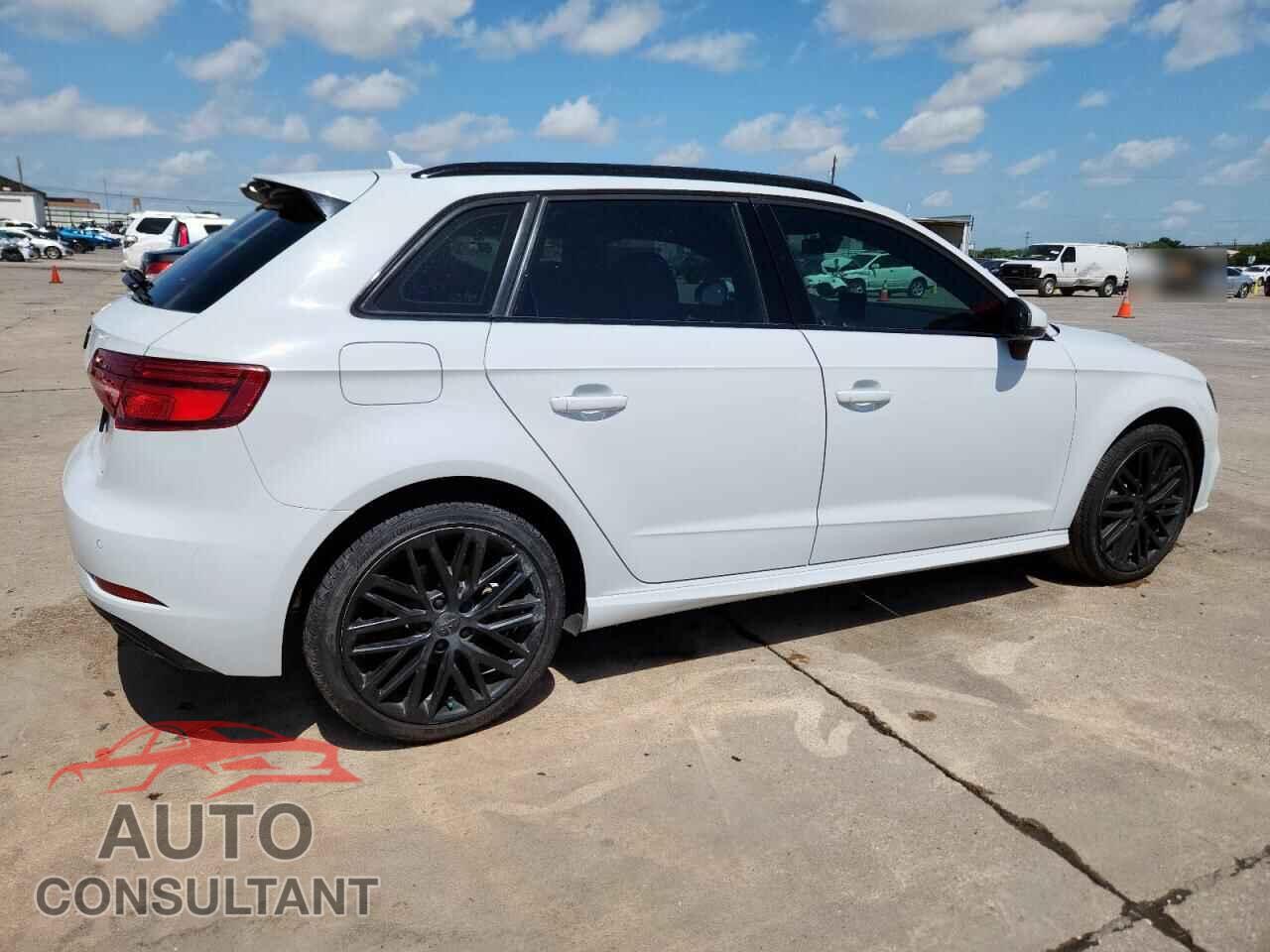 AUDI A3 2018 - WAUTPBFF6JA080106