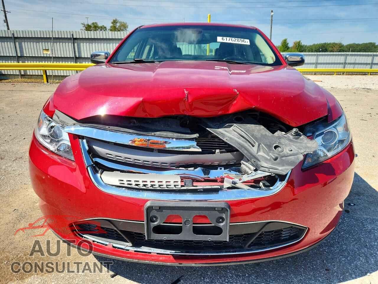 FORD TAURUS 2011 - 1FAHP2FW5BG110841