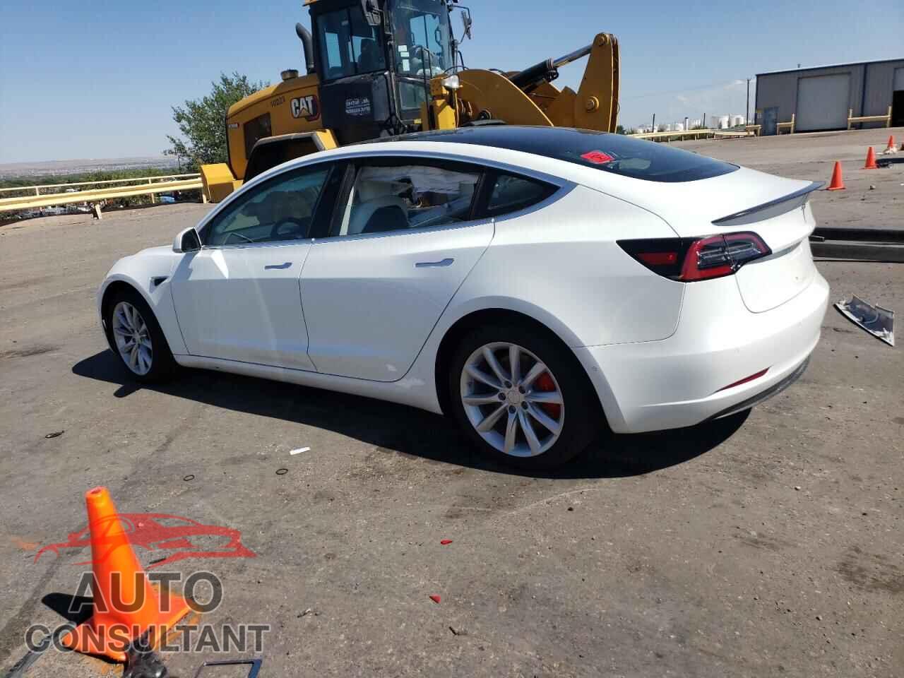 TESLA MODEL 3 2018 - 5YJ3E1EB6JF081801
