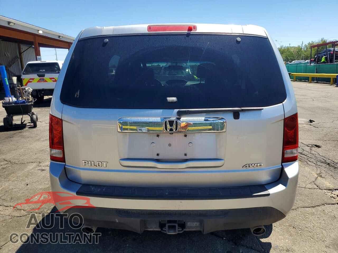 HONDA PILOT 2013 - 5FNYF4H59DB042571