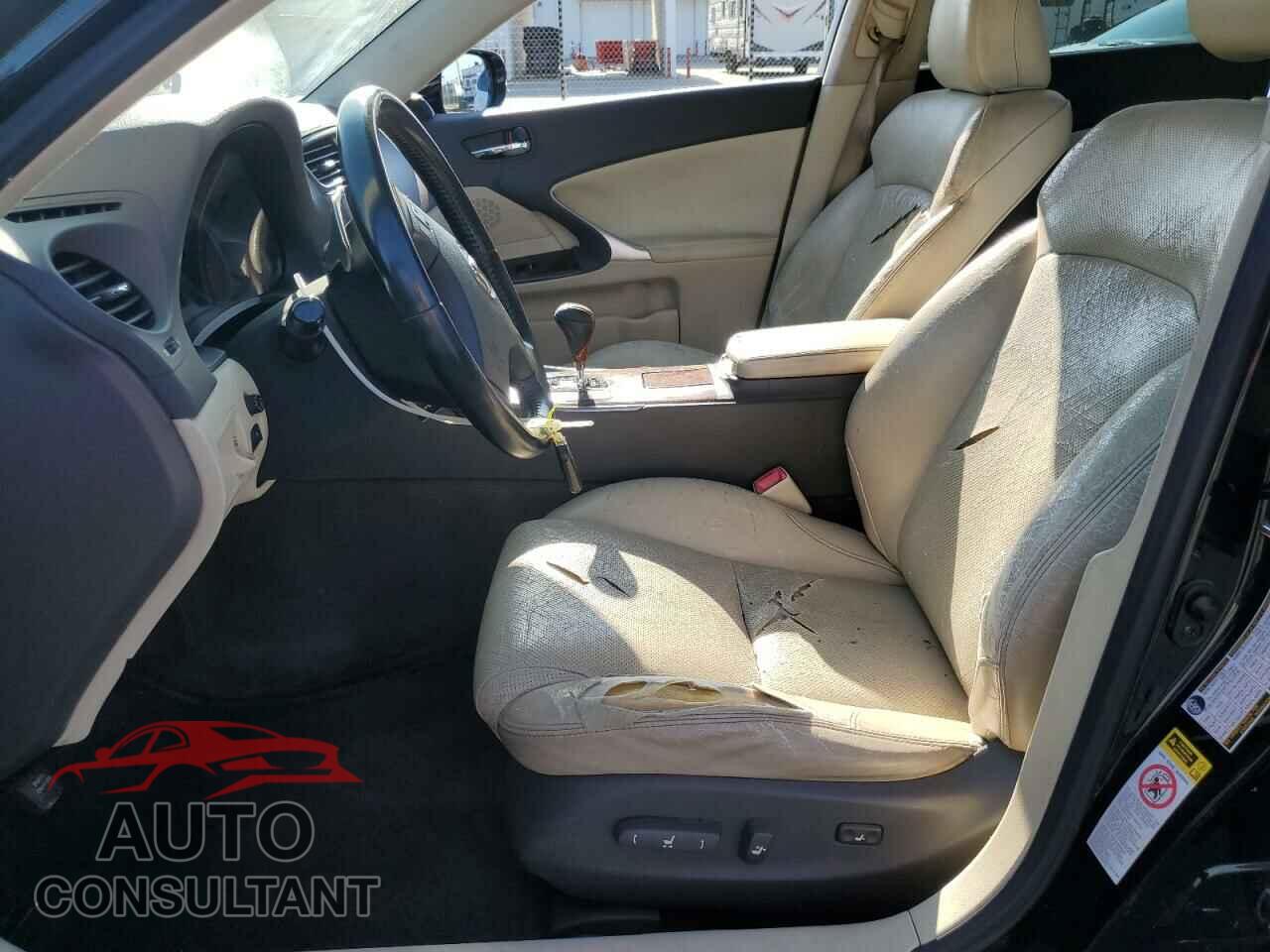 LEXUS IS 2010 - JTHBF5C28A5111898
