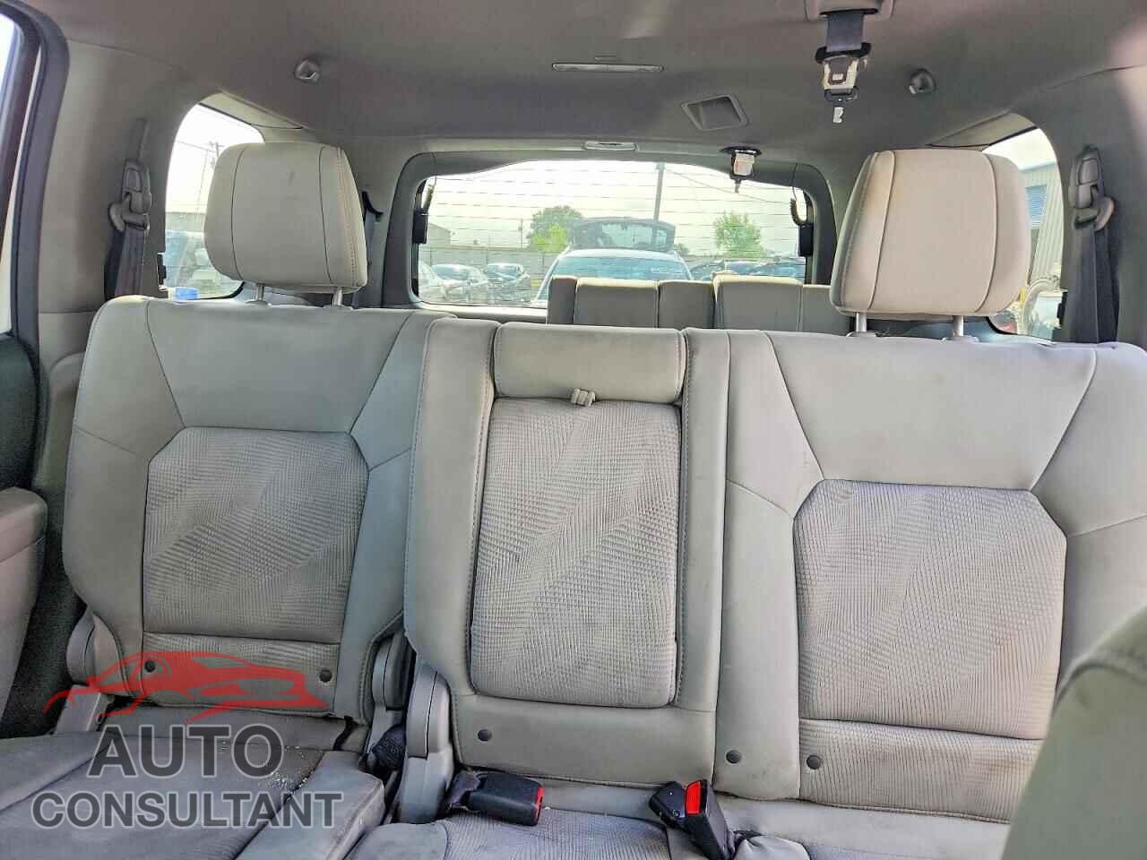 HONDA PILOT 2012 - 5FNYF4H22CB037720