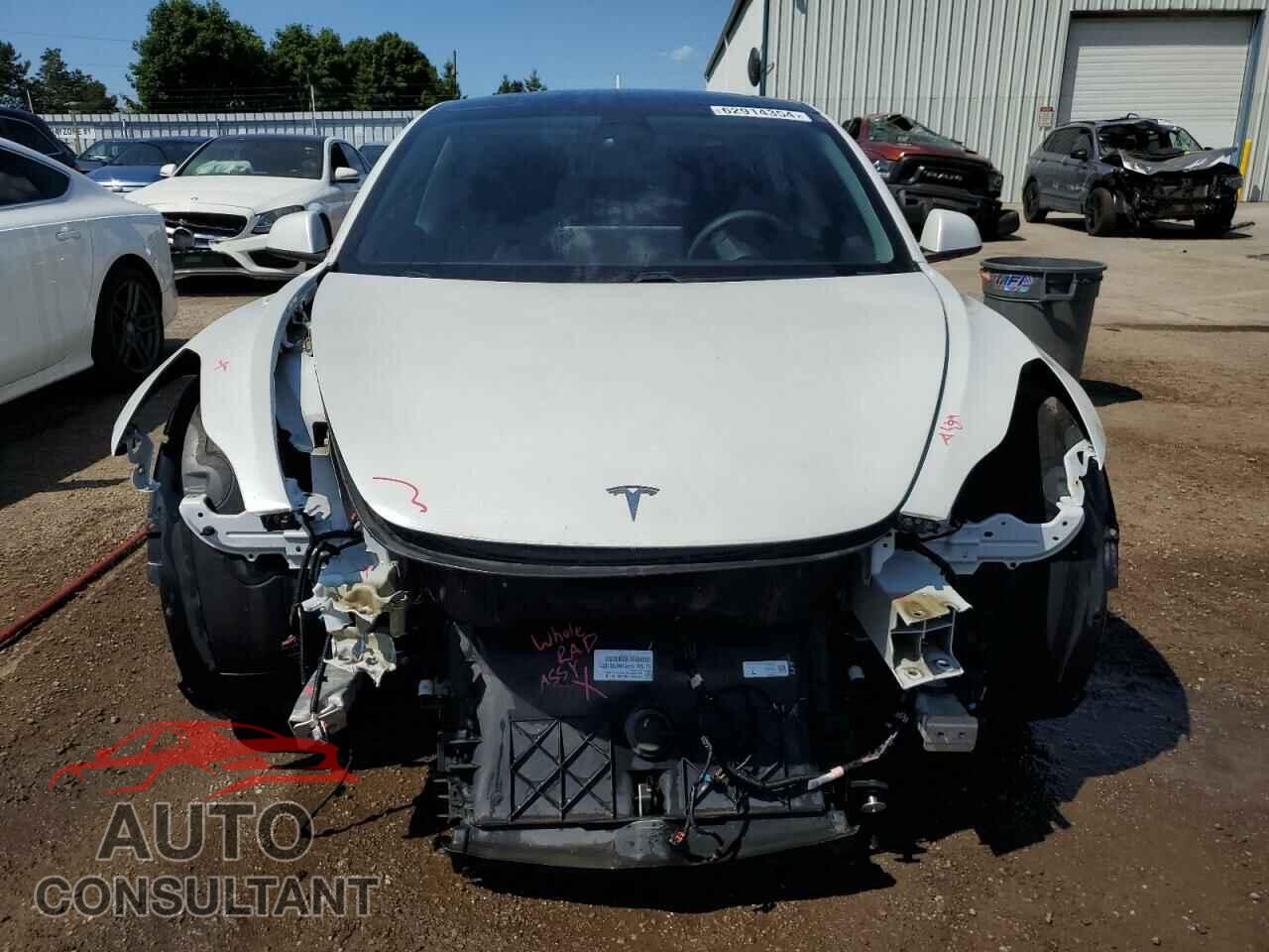 TESLA MODEL 3 2021 - 5YJ3E1EA5MF918873