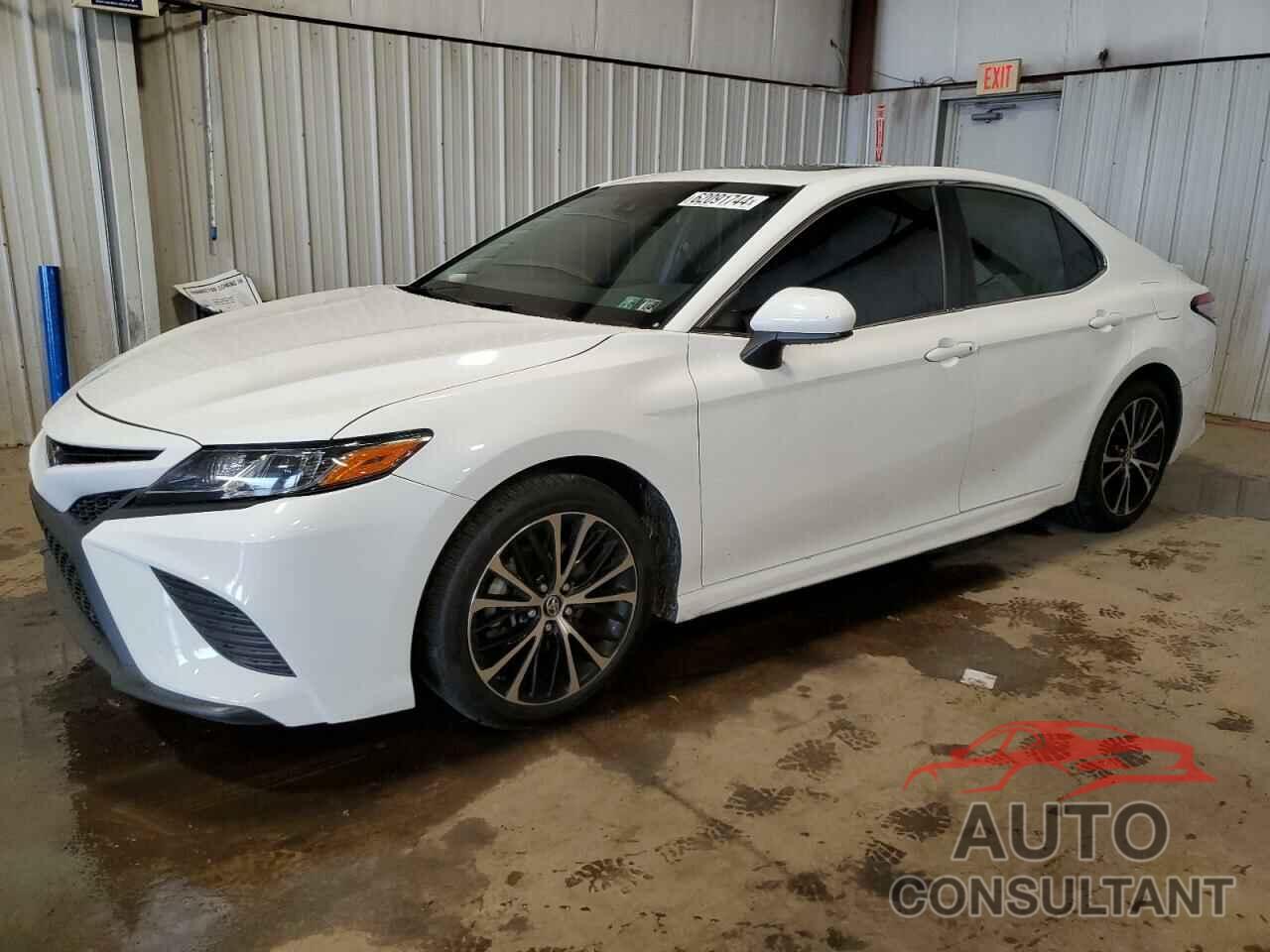 TOYOTA CAMRY 2018 - JTNB11HK0J3048692