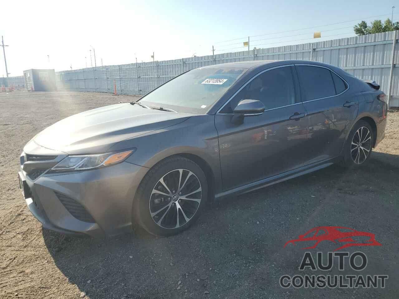 TOYOTA CAMRY 2018 - 4T1B11HK6JU540847
