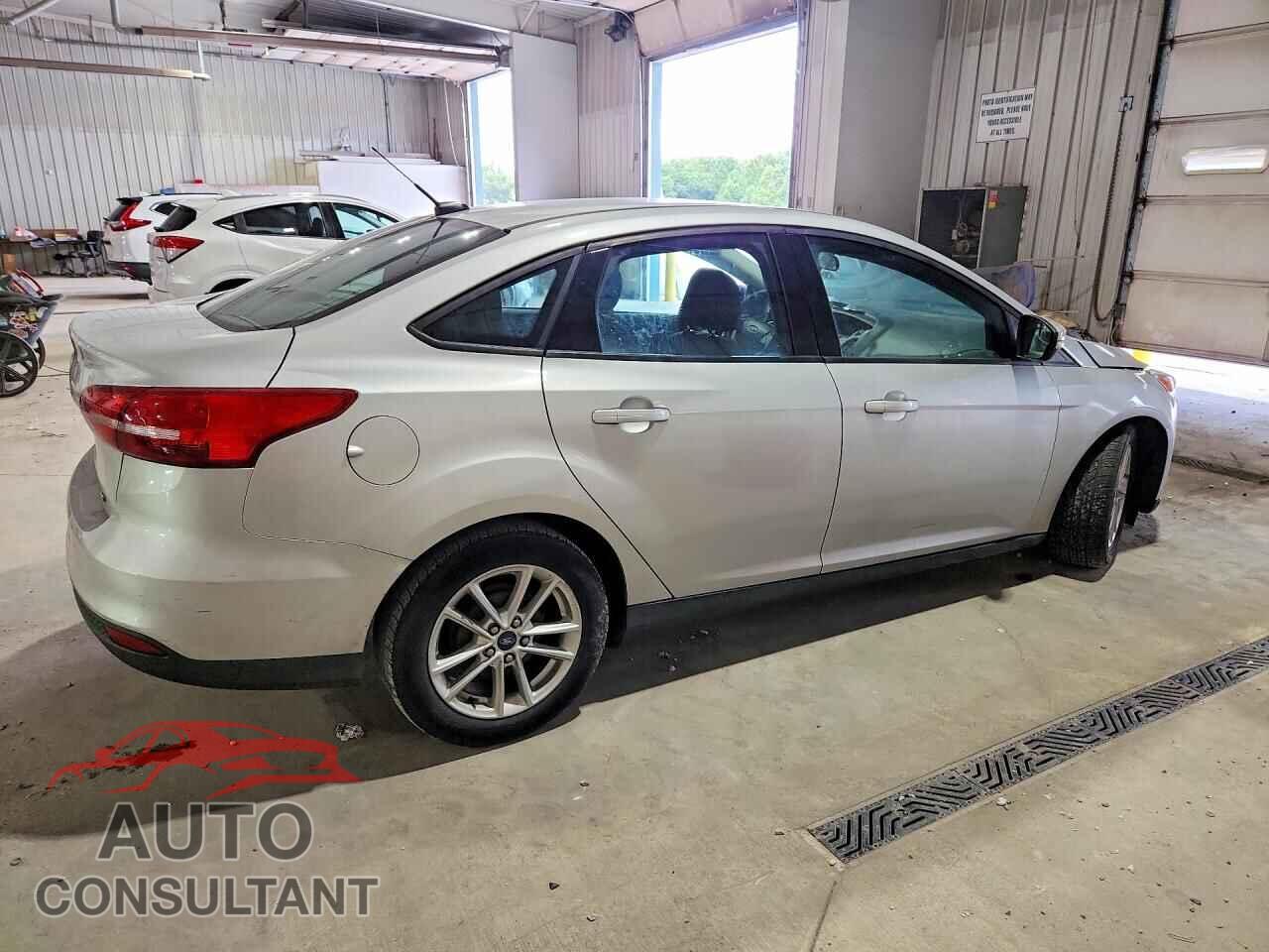 FORD FOCUS 2015 - 1FADP3F23FL353496