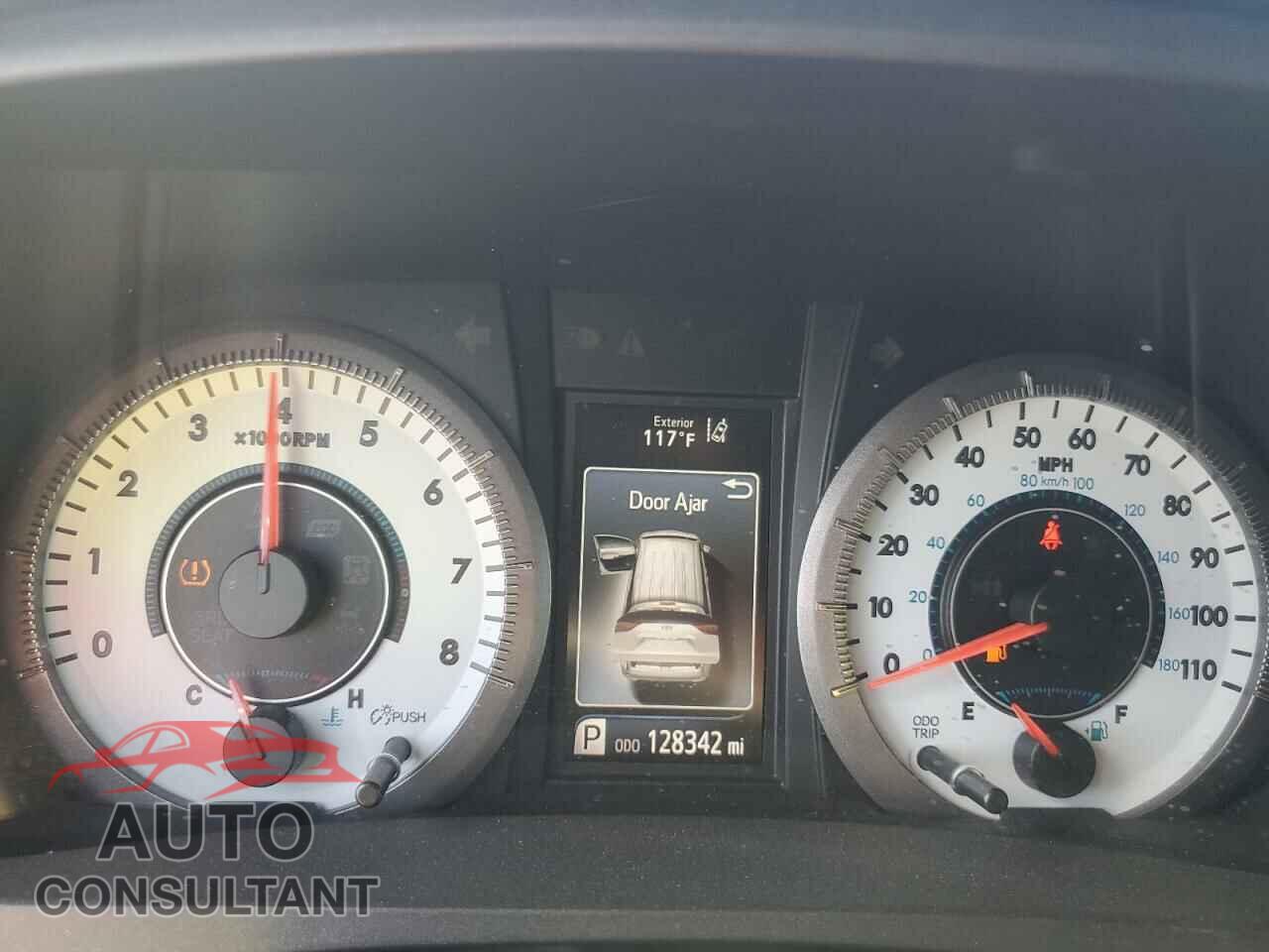 TOYOTA SIENNA 2018 - 5TDXZ3DC0JS950948