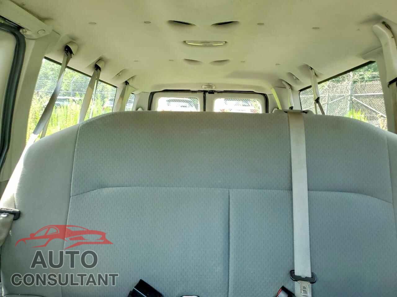 FORD ALL Models 2009 - 1FBSS31LX9DA80494