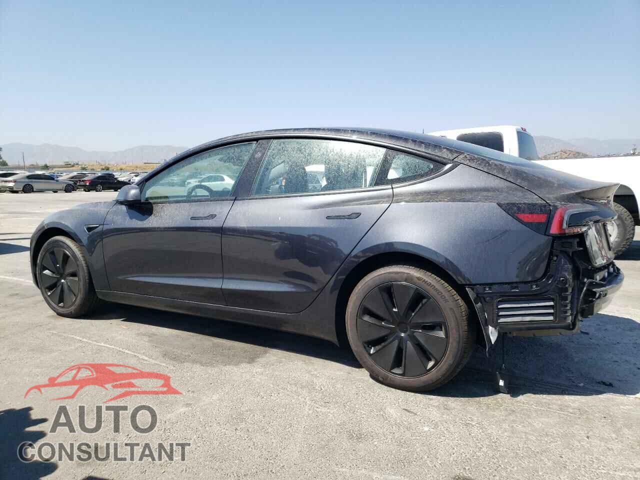 TESLA MODEL 3 2024 - 5YJ3E1EA6RF746828