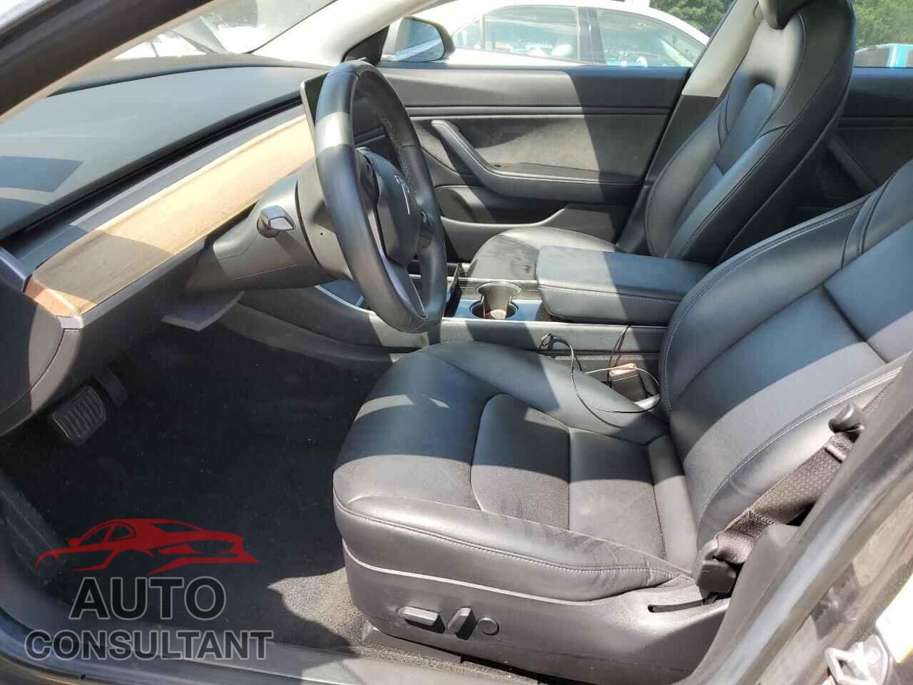 TESLA MODEL 3 2018 - 5YJ3E1EA5JF024142