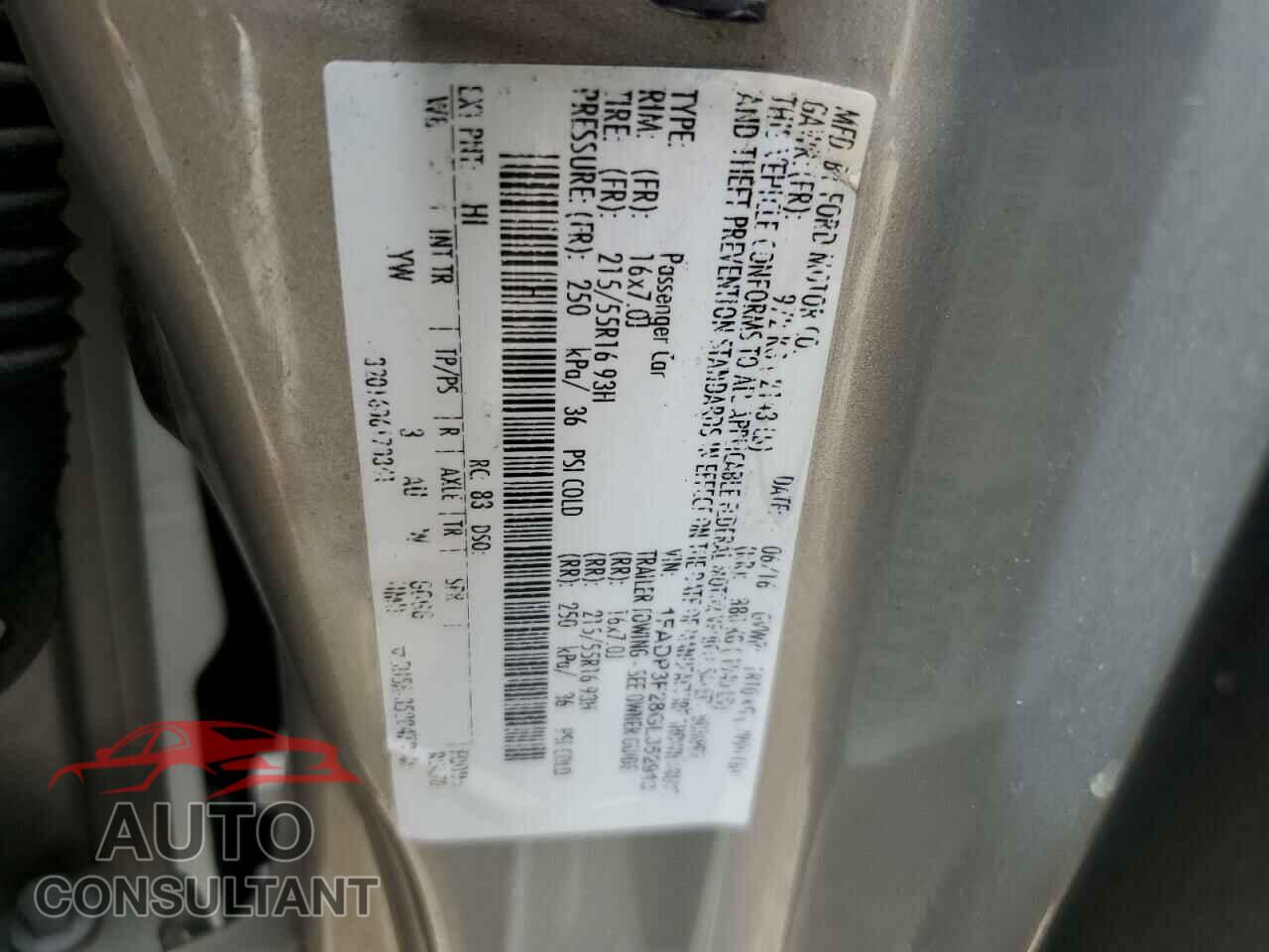 FORD FOCUS 2016 - 1FADP3F28GL352913