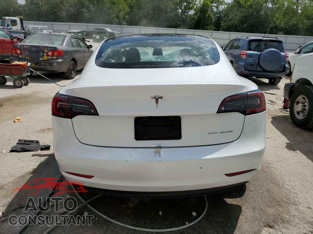 TESLA MODEL 3 2023 - 5YJ3E1EB7PF608267