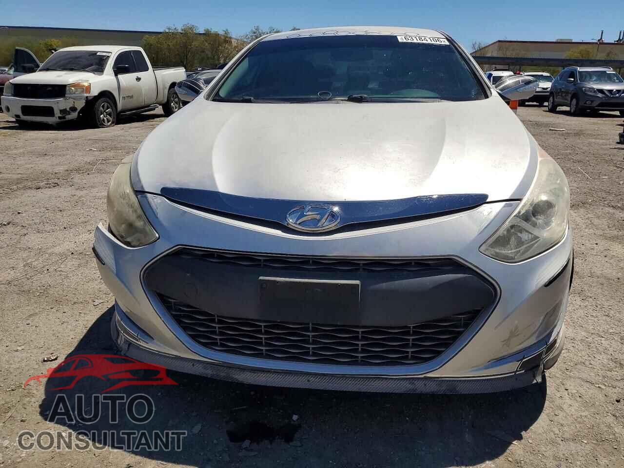 HYUNDAI SONATA 2013 - KMHEC4A42DA079530