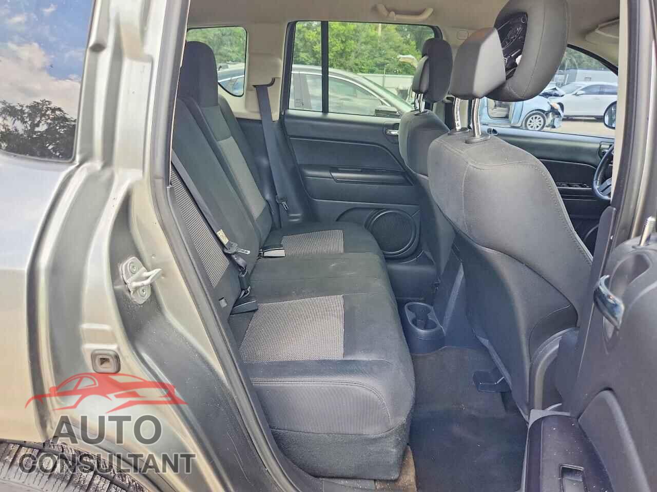 JEEP COMPASS 2013 - 1C4NJCEB3DD196982