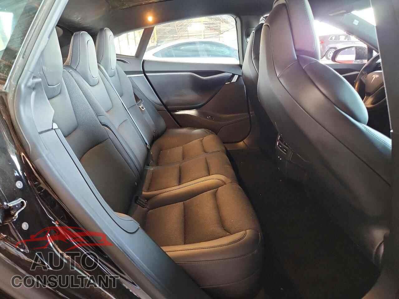 TESLA MODEL S 2018 - 5YJSA1E20JF292273