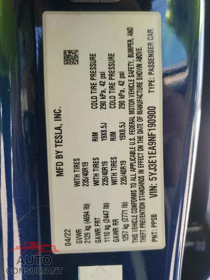 TESLA MODEL 3 2022 - 5YJ3E1EA9NF190900
