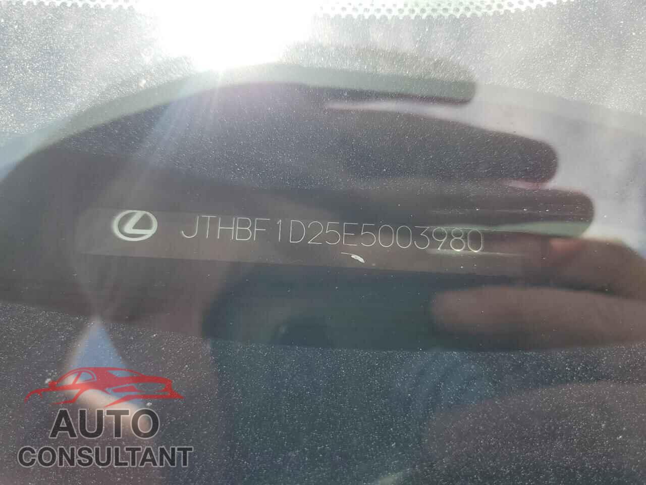 LEXUS IS 2014 - JTHBF1D25E5003980